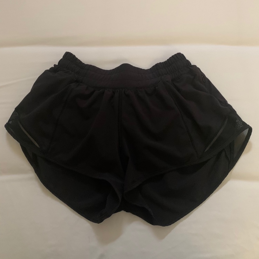 Lululemon Hotty Hot Short 2.5”